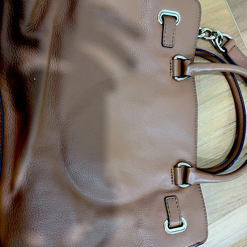 Michael Kors - Boston Bag. Bag has never been used but not in shape.